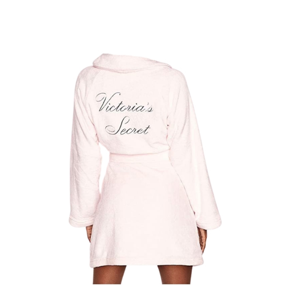 VS Victoria’s Secret Embroidered Logo Light Soft Baby Pastel Pink Robe Fuzzy